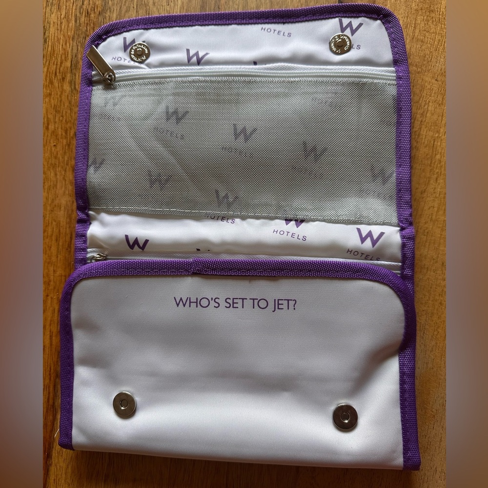 W Hotels brand new toiletry bag with FREE gifts! - Picture 5 of 7